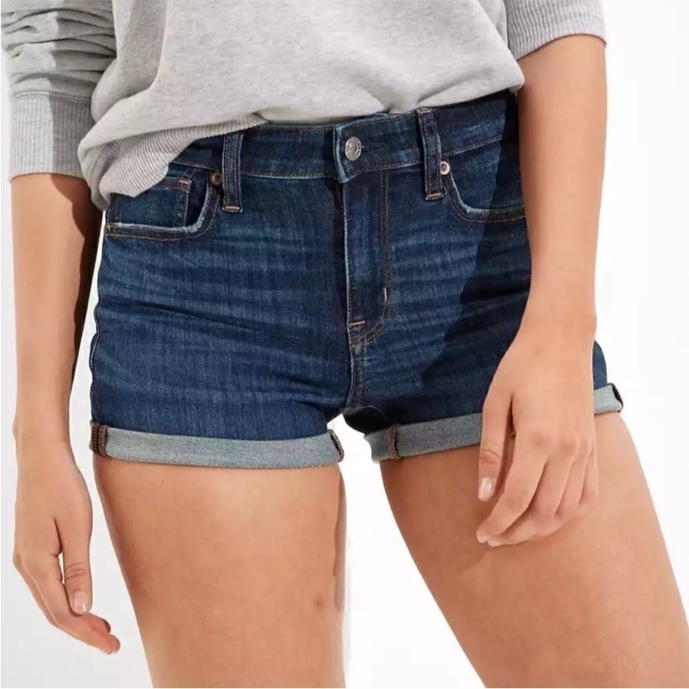 EXCELLENT CONDITION WOMEN’S SIZE 4 AMERICAN EAGLE SUPER STRETCH SHORTS